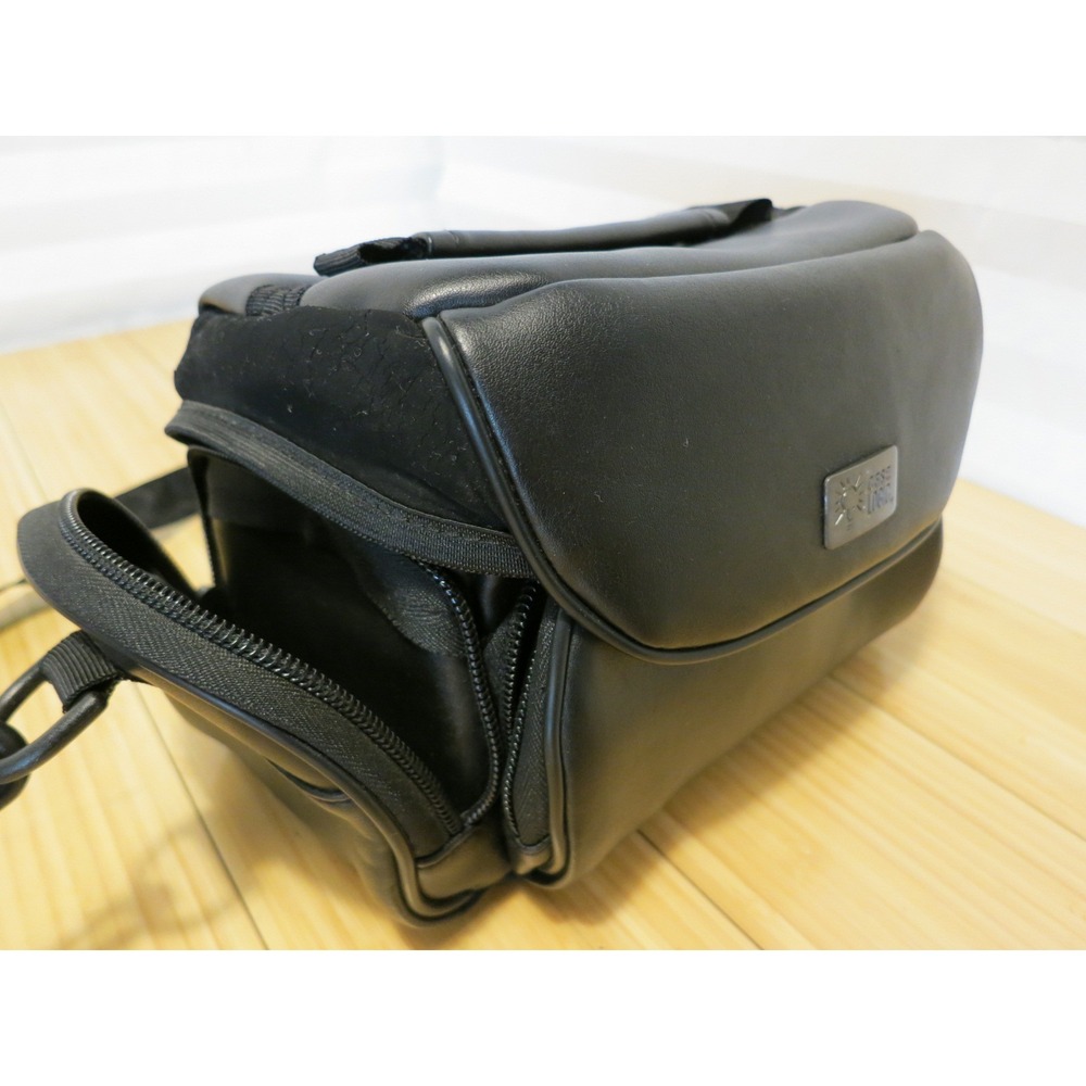 Vtg Case Logic Camera Bag Black Shoulder Strap Pockets Padded Storage 8x5x5 - Picture 7 of 10